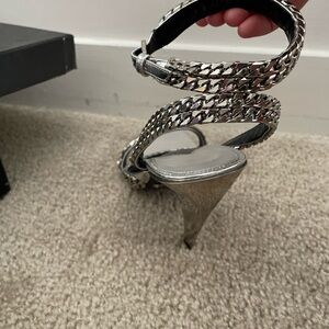 Tom Ford Chain shoes. Worn twice size 40